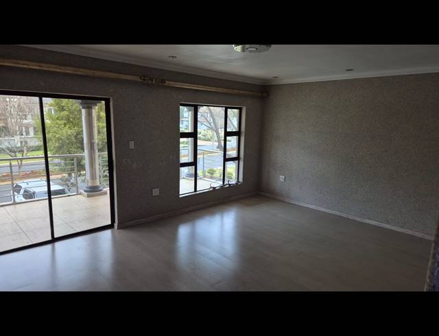 5 BEDROOM HOUSE FOR SALE IN HELDERWYK